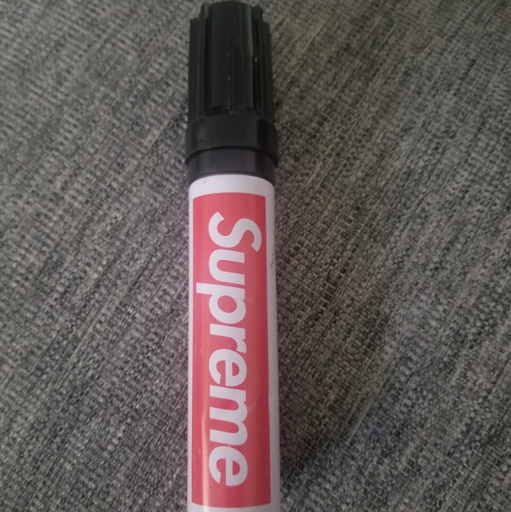 Supreme Pilot Marker Black